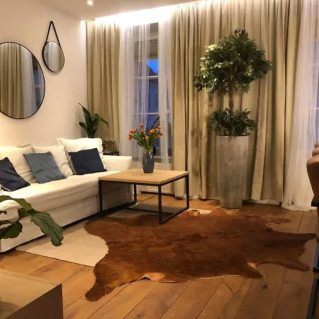 Apartamento Luxurious Old Town Varsovia